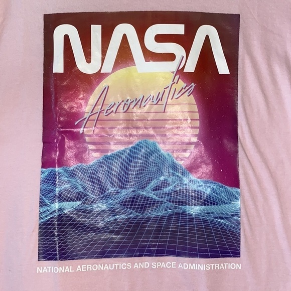 Navy Yard NASA Aeronautics Graphic Short Sleeve T-Shirt - Picture 3 of 9